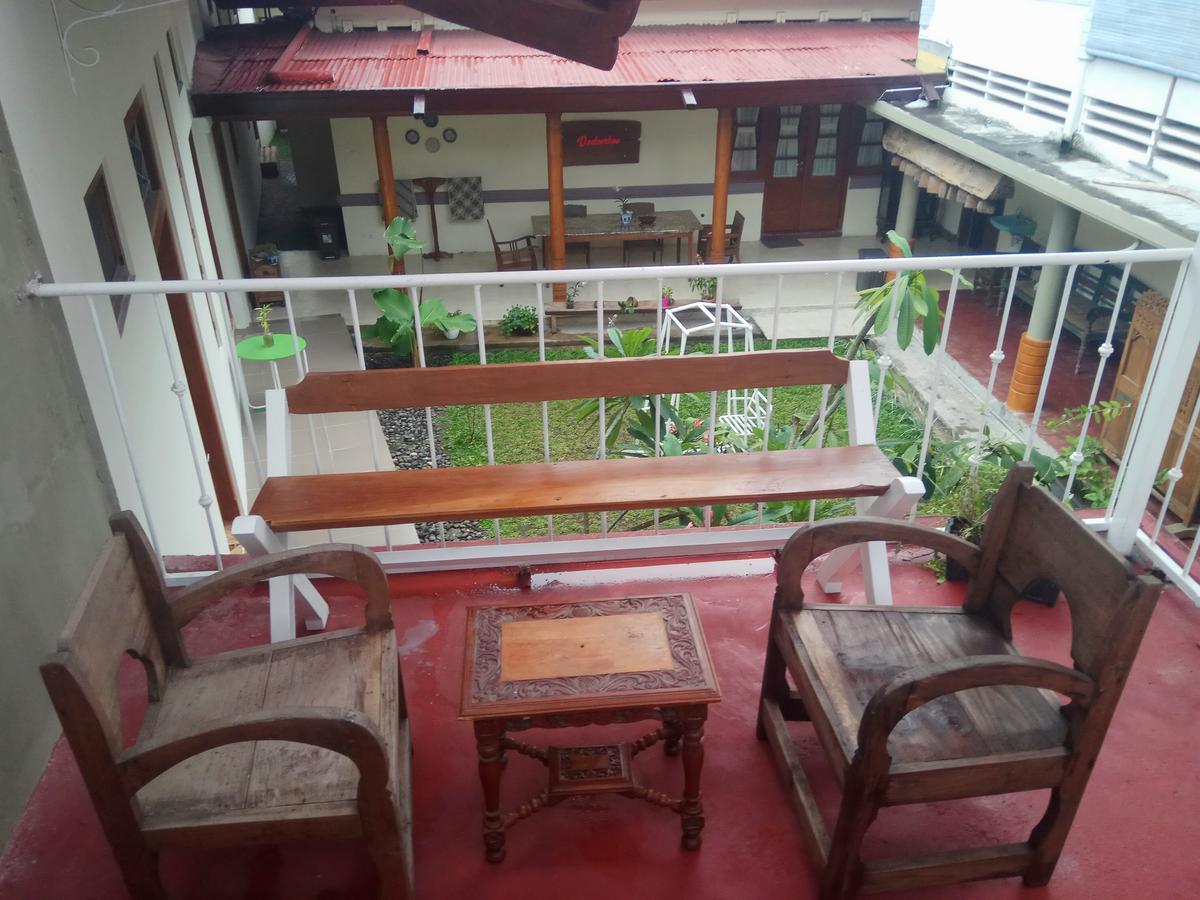 Doeloerkoe Homestay Solo Exteriör bild