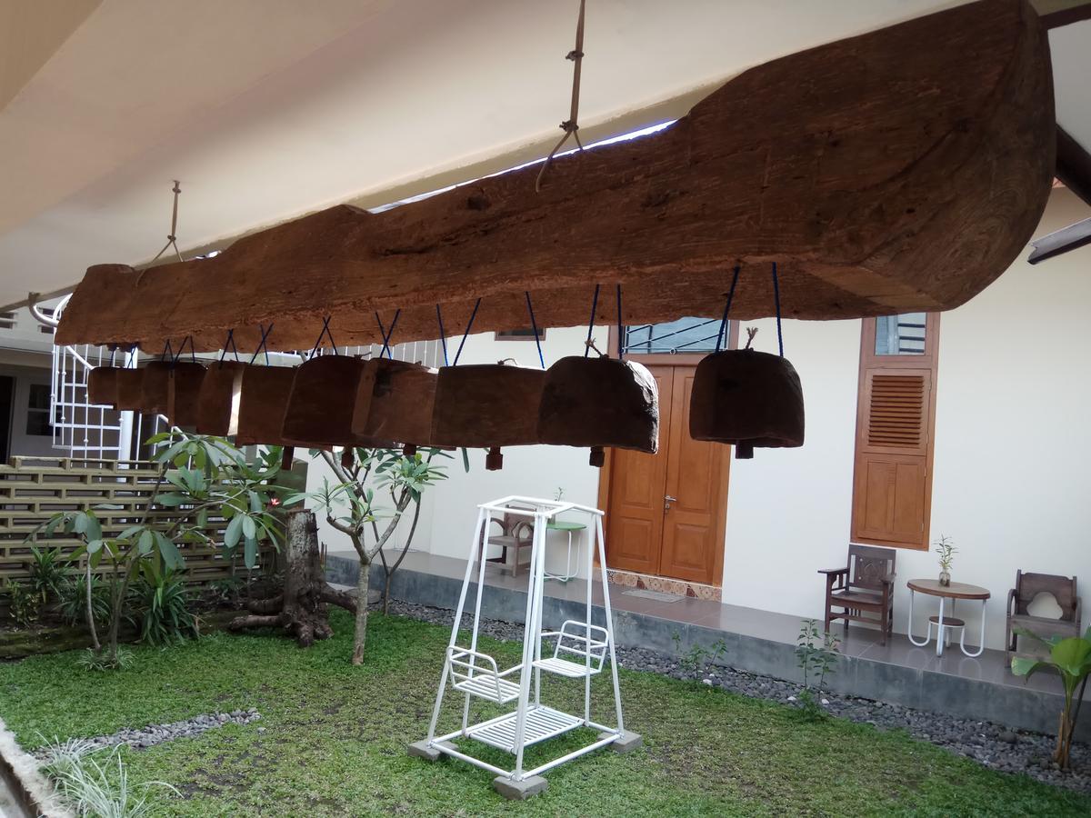 Doeloerkoe Homestay Solo Exteriör bild