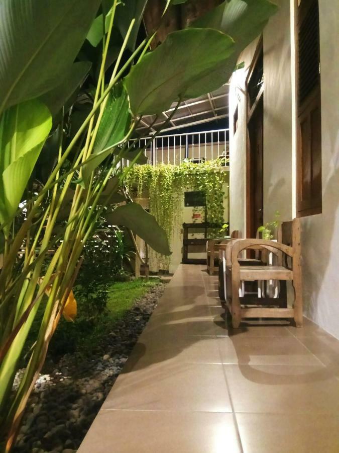 Doeloerkoe Homestay Solo Exteriör bild